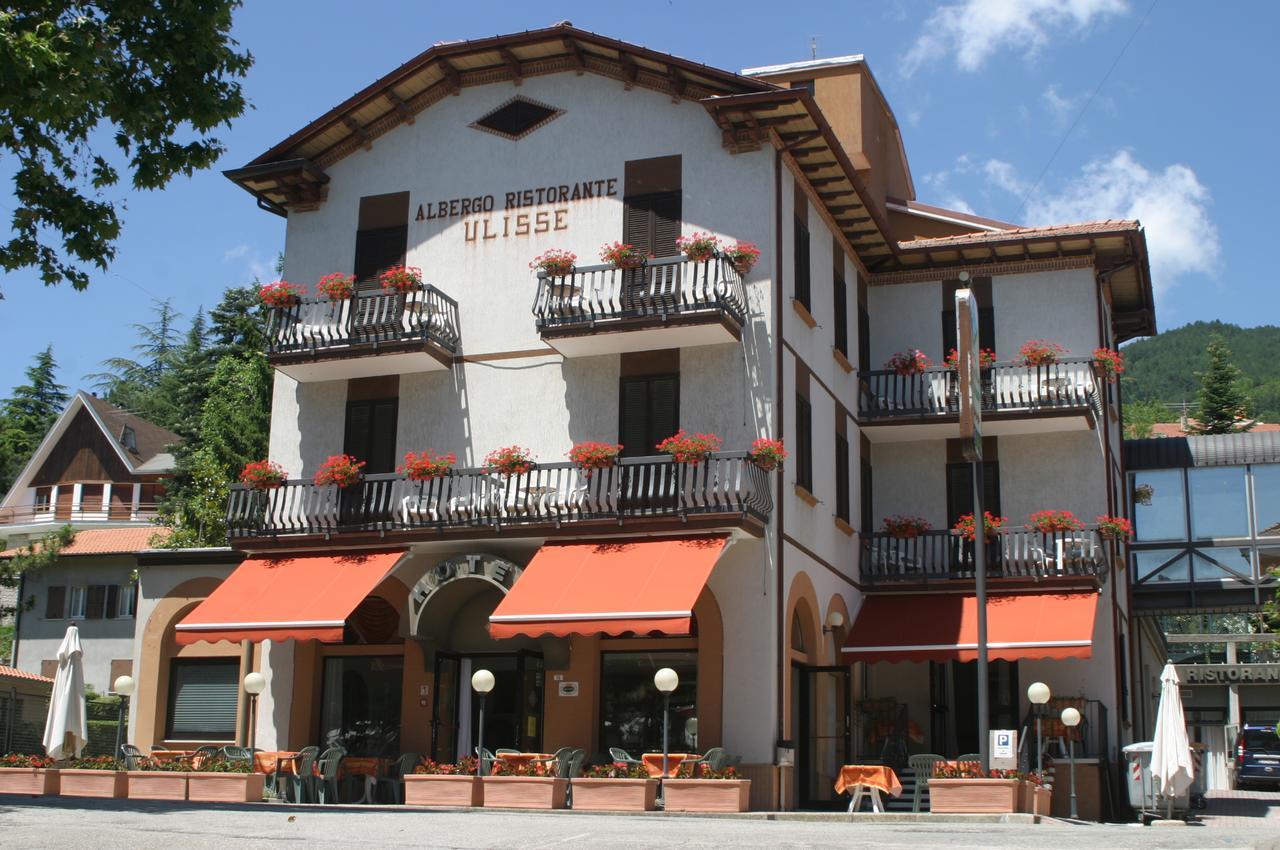 Hotel Ulisse Carpegna Buitenkant foto