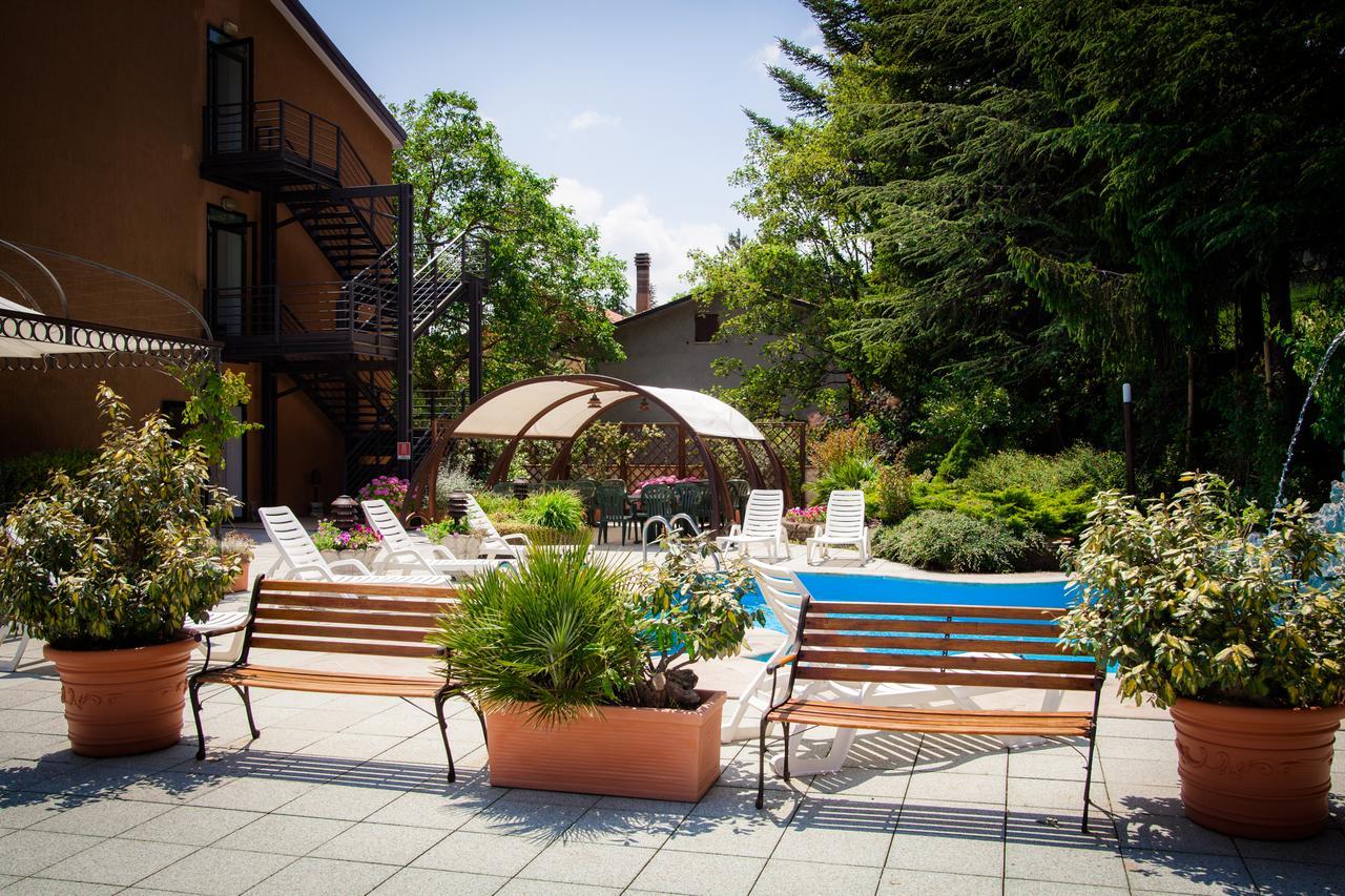 Hotel Ulisse Carpegna Buitenkant foto