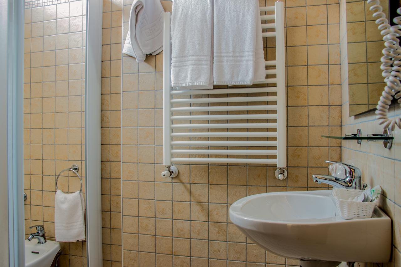Hotel Ulisse Carpegna Buitenkant foto