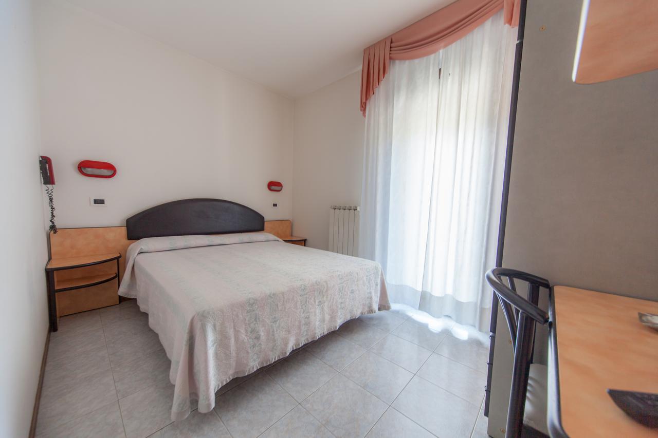 Hotel Ulisse Carpegna Buitenkant foto